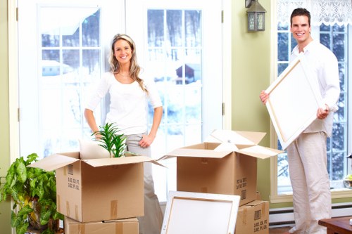 Old Coulsdon man with van service for residential and business moves